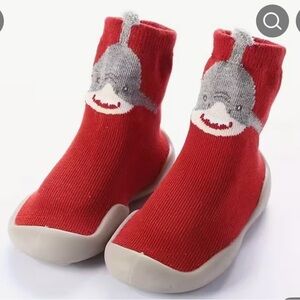 Red Infant Sock Shoes with Gray Shark Design size 5